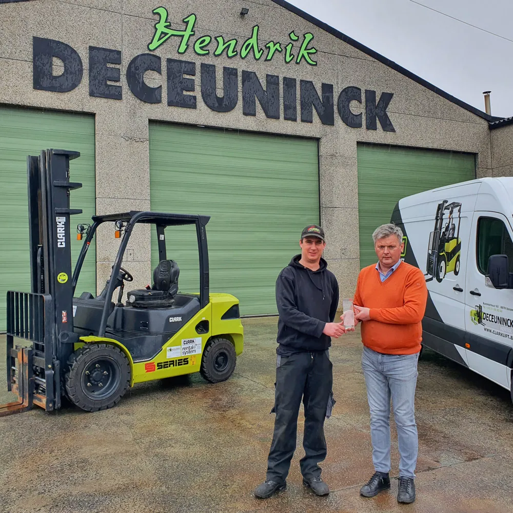 Deceuninck feiert 25-jähriges Firmenjubiläum und 20 Jahre Partnerschaft mit Clark 