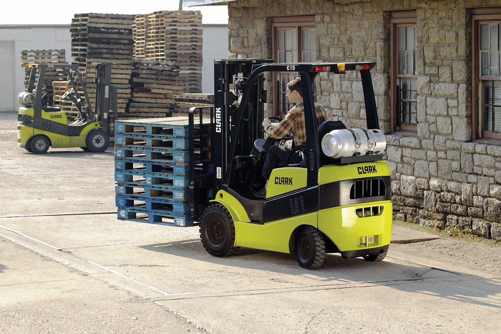 CLARK Forklift with LPG drive C15-20s