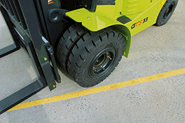Wide drive tyres or Dual drive tyres Wide drive tyres or Dual drive tyres