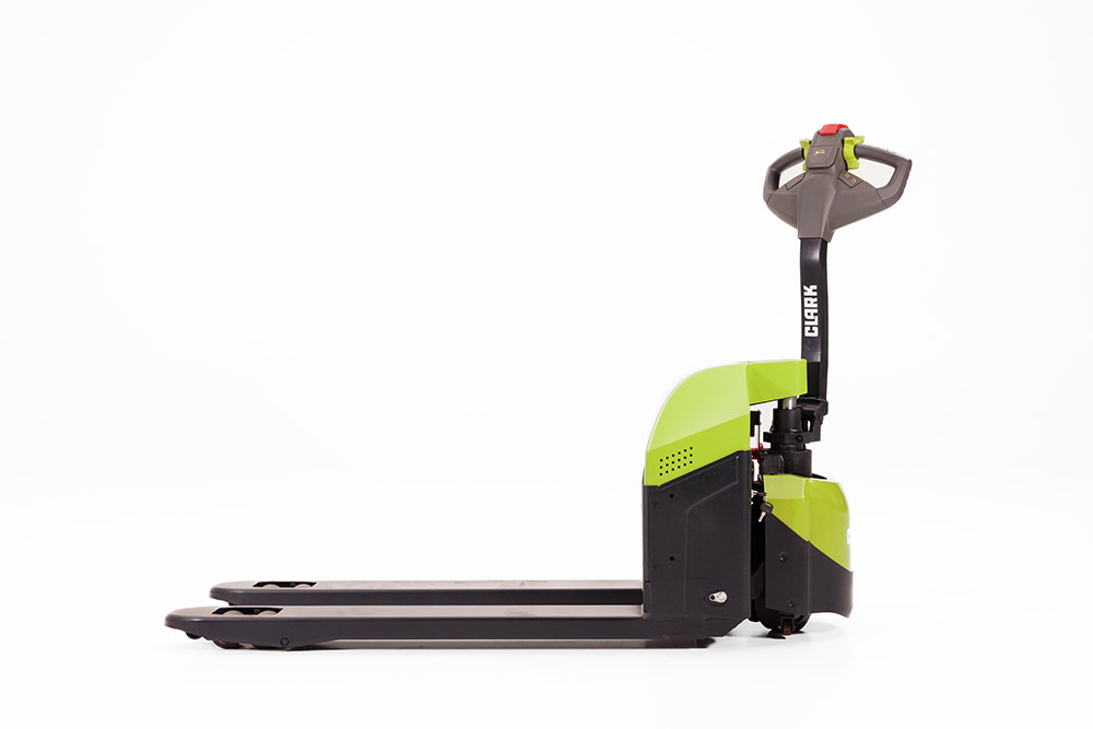 CLARK-BPT15-Pallet-Truck-01-Clipped