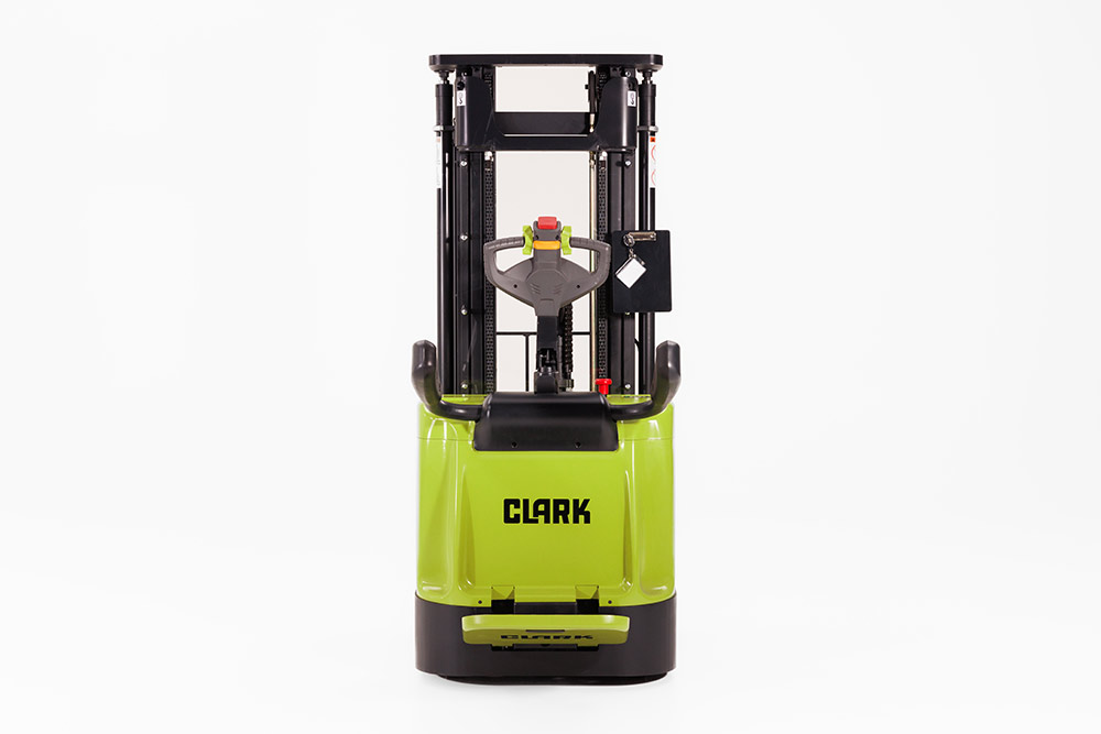 CLARK-RSE16-Stacker-Truck-10-Clipped
