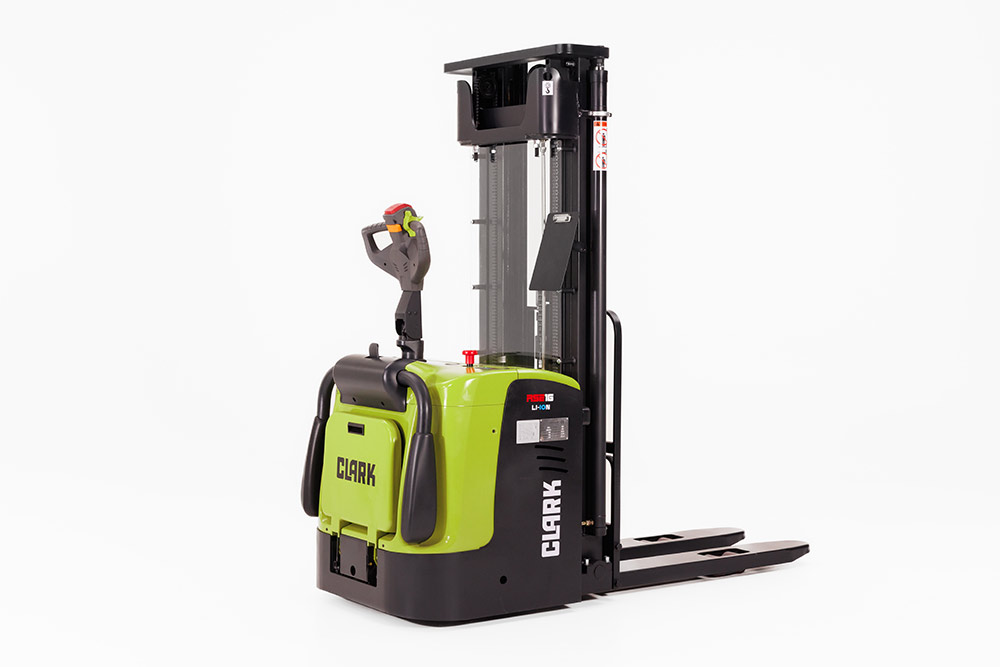 CLARK-RSE16-Stacker-Truck-12-Clipped