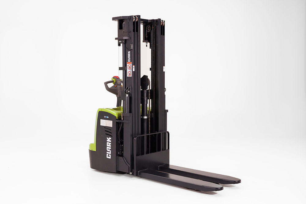 CLARK-WSE16i-Pallet-Stacker-21-Clipped