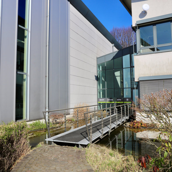 CLARK Niederlassung-West 02