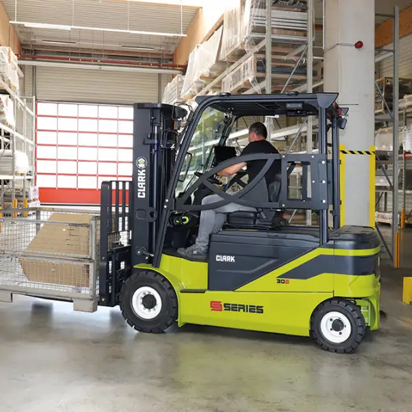 The Clark SE30 combines excellent ergonomics and safety with high handling pe