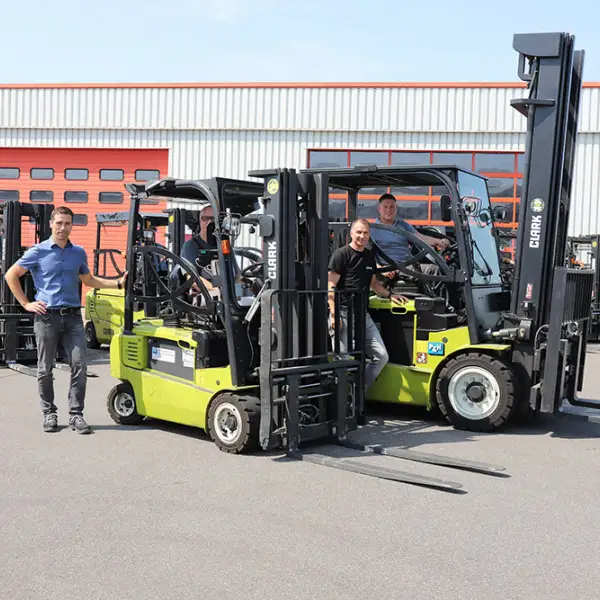 From left to right: Peter Handrich, Head of Supply Chain Management, and Marc