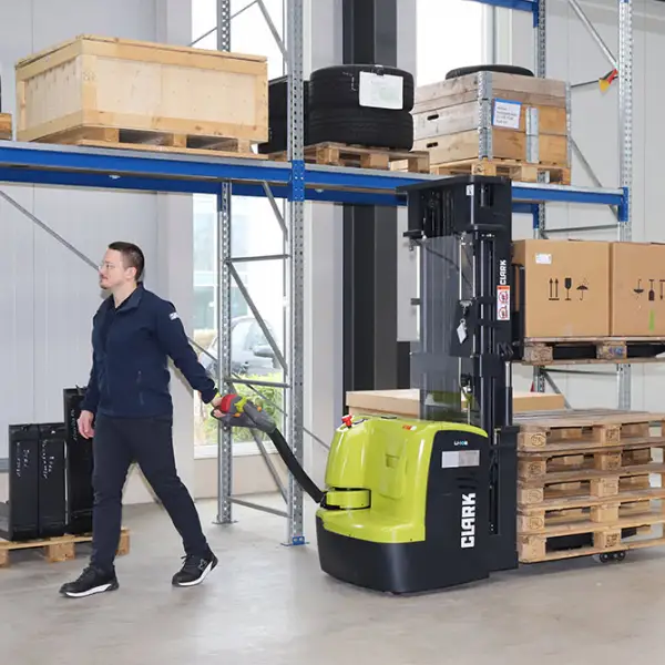 Clark WSE16i 02